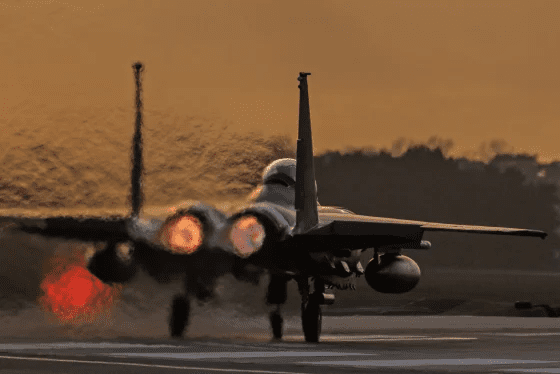 Trump disse que o Irã estava 'dizimado'. Então, um caça americano F-15E foi abatido