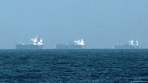 Irã autoriza navios do Iraque a passar pelo estreito de Ormuz