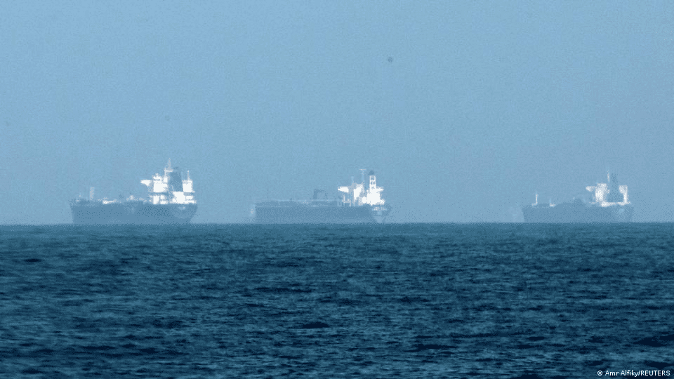 Irã autoriza navios do Iraque a passar pelo estreito de Ormuz