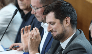 Como uma remessa de armas do Reino Unido para Israel foi apreendida na Bélgica