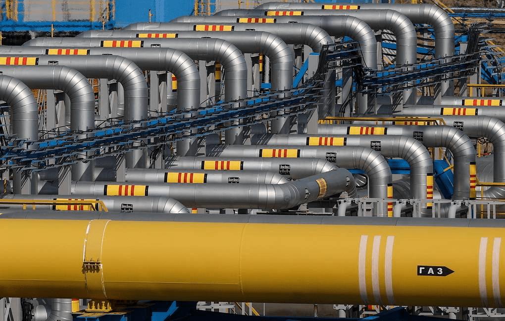 Hungria e Eslováquia pressionam a UE a suspender sanções ao fornecimento de energia da Rússia
