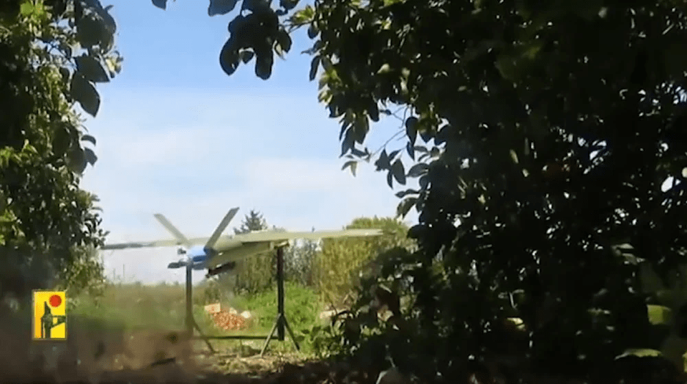 Um míssil lançado pelos Mujahideen da Resistência Islâmica no Líbano contra um local de ocupação israelense (Arquivo: Mídia Militar)