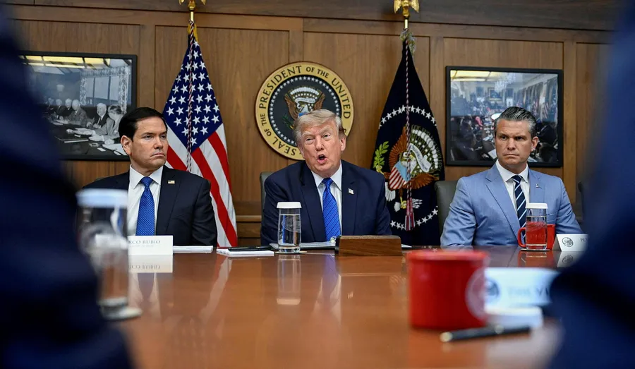 Trump diz que campanha no TPI tem como objetivo defender Netanyahu, não a si mesmo