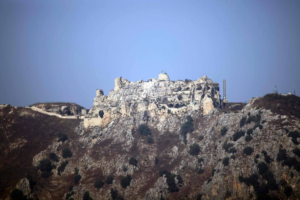 Líbano diz que explosões de Israel perto de castelo capturado ameaçam cessar-fogo