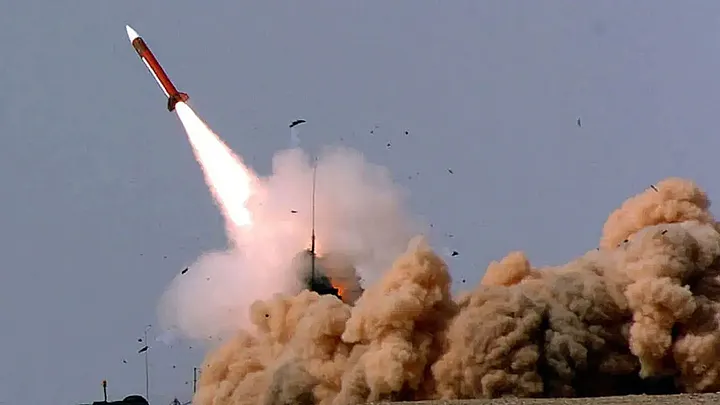 Escassez de estoques de armas impactando a estratégia militar no Oriente Médio
